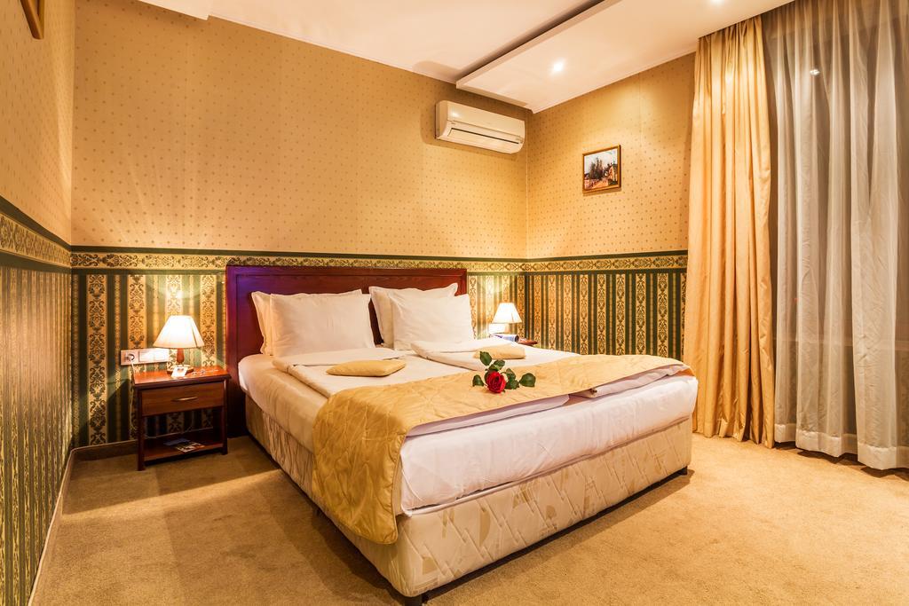 Chateau Montagne Troyan Готель 3*